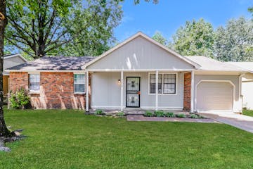 5674 Ballenmoor Dr Memphis, TN 38141